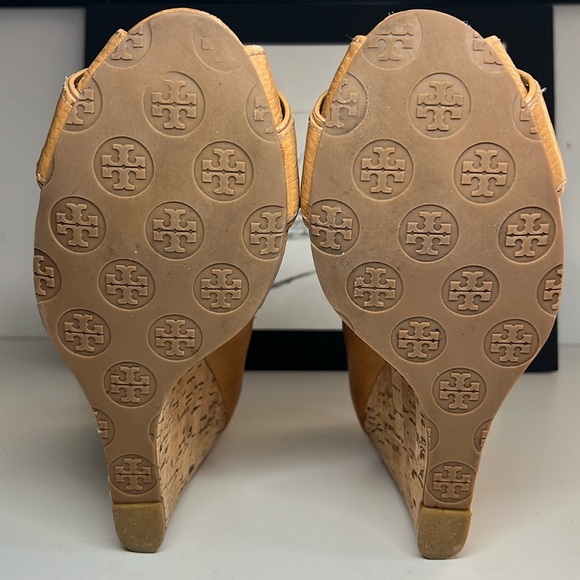 Tory Burch Carnell Royal Tan Leather Peep Toe Cork Wedge Women’s Size 10 M - Picture 13 of 15